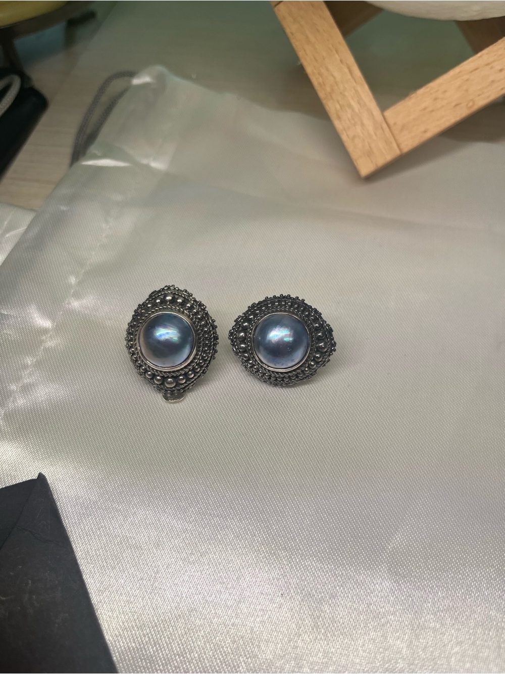 SARDA Sterling-Style Iridescent Pearl Dome Earrings - Silver